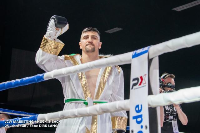 Boxweltmeister Marco Huck ist Botschafter des SchutzengelWerk